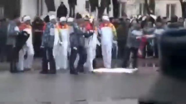 Прикольно!!! Что внутри у факела Сочи 2014