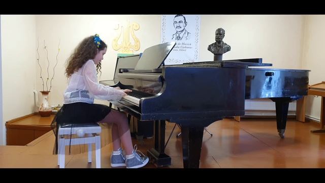 Edvard Grieg "Поэтическая картинка". Исполнитель: Цуркану Бьанка. Молдова смотреть онлайн