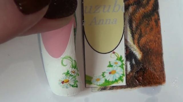 СКАЗОЧНАЯ РОМАШКА НА НОГТЯХ/Красивая ромашка на ногтях/Маникюрный дизайн/Дизайн ногтей. смотреть онлайн