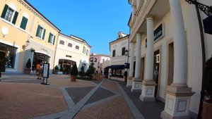Италия. Outlet center (аутлет-центр). Цены на одежду и обувь