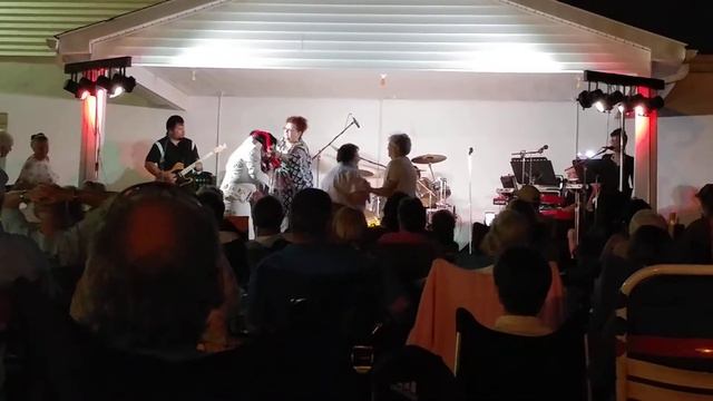 Taylor Brown Elvis WELCOME TO MY WORLD смотреть онлайн