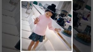 Милый вязаный свитер для маленьких девочек однотонный тонкий детский с кружевным воротником и бантом