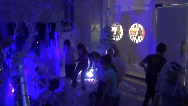 "бумажное шоу" агентство праздника "Радуга"