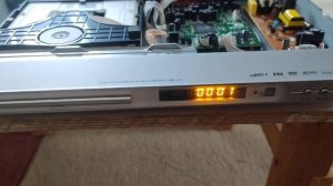 DVD player Elenberg DVDP-2417 * В разборе