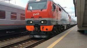 Отправление ЭП2К-137 с поездом №94 Нижневартовск — Барнаул