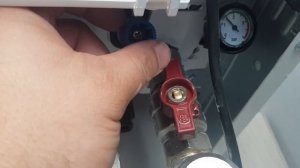 Добавление воды в систему отопления