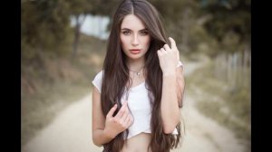 Девушка с распущенной косой - музыка и красивые девушки