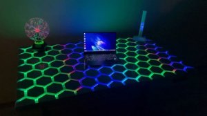 Компьютерный стол "СОТЫ" с подсветкой из эпоксидной смолы. Часть 2.