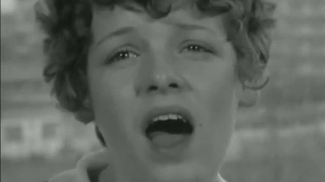 Dominique DUSSAULT interprete rien qu une valse смотреть онлайн