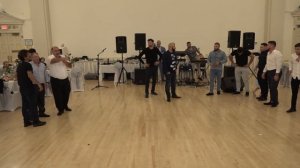 Скоростной Супер Танец Мужчин на Свадьбе! Гости в восторге!