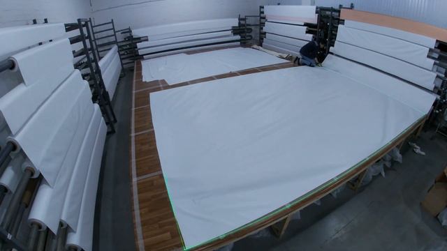 Раскрой материала с помощью лазерного проектора EASY CEILING смотреть онлайн