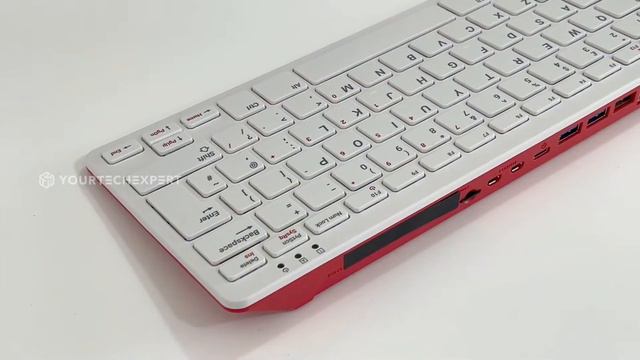 Raspberry Pi 400 | Unboxing and Setup