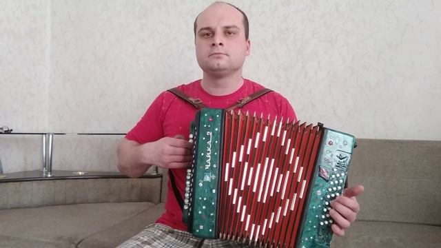 песня старый клен на гармони смотреть онлайн