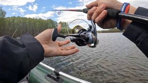 Легальный СПИННИНГ В ЗАПРЕТ возможен | Рыбалка с лодки на ПЛАТНОМ ПРУДУ | ГДЕ ОБЕЩАННАЯ ЩУКА?!