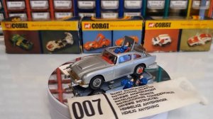 Астон Мартин Джеймс Бонд 007 Aston Martin D.B.5 № 270 от Corgi Toys