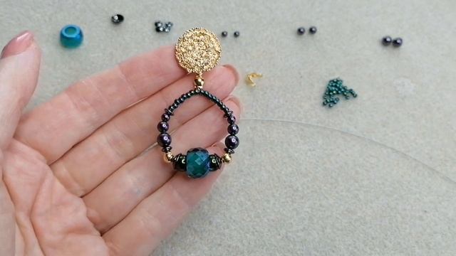 Мастер-класс от Ирины Шайдовой по созданию серег с граненой бусиной Swarovski из последней коллекци