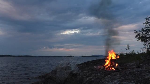 Расслабляющая музыка! Нежные струны гитары под звуки костра на берегу реки! Для отдыха и сна! смотреть онлайн