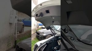 Как снять обшивку багажника Tesla Model S