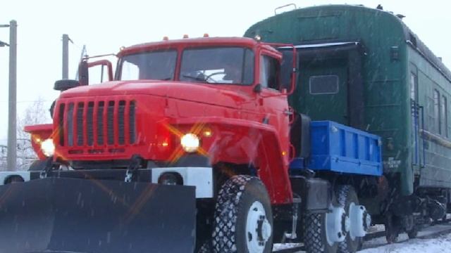 Для чего МАЗы ставят на рельсы? смотреть онлайн