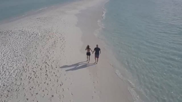 Морской лейтенант - музыка и слова Галины Карпюк аранжир. Дмитрия Уткина поёт Елена Бажанова