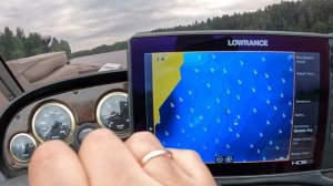 Эхолот работает по сети с электромотором . В чем смысл?