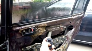 Тойота Калдина st190. Замена мотора стеклоподьемника