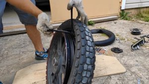 Stingray 125 Metzeler 130/90R16