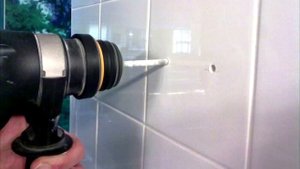 Как сделать, чтобы сверло по бетону прошло через кафель без сколов и трещин как сквозь масло