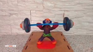 СПОРТ СПОРТ СПОРТ.Кто кого победит??? Только ты можешь разрешить их спор! Вес штанги- 200кг.