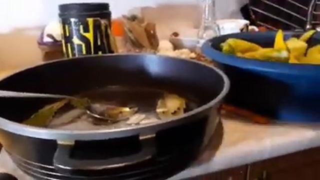 ОСТРЫЙ   ПЕРЕЦ  ПО  - АРМЯНСКИ  !! В МАСЛЕ  ПРОСТОЙ РЕЦЕПТ / ВЕЛИКОЛЕПНАЯ  ЗАКУСКА