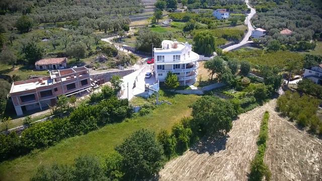 Dobra Voda Lux House смотреть онлайн