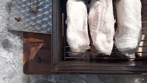 Закоптил сало в коптилке с гидрозатвором.