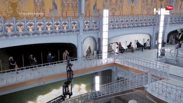 Тренды с парижской Недели моды/ Удивительное путешествие по островам Греции