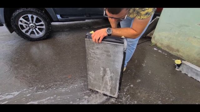 Правильная мойка радиатора автомобиля #BMW