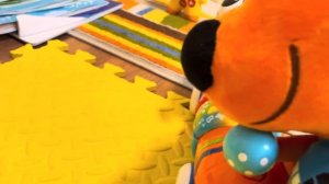 Кеша мимимишки разбирает Игрушки Игорька