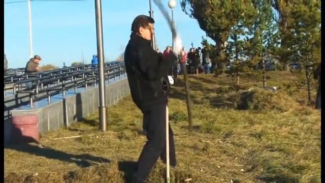 Мэр Омска Двораковский на субботнике)) смотреть онлайн