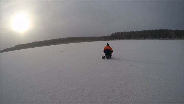 Порем щук на жерлицы + супер блесна на окуня три! Первый лёд 2017 Долгобродское вдхр смотреть онлайн