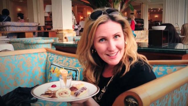 Palazzo VERSACE! Join me for High Fashion High Tea in Australia's Finest Hotel! смотреть онлайн