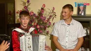 Богдан Разумов В гостях у Митрофановны Талантливый молодой гармонист удивит Вас своей виртуозностью