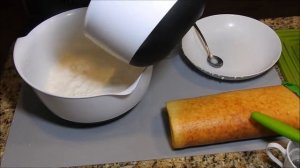 Простой Рулет на Сгущённом Молоке. Это безумно вкусно, попробуйте!