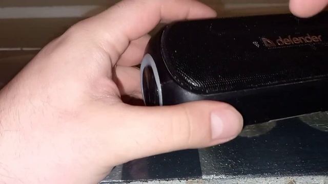 Разборка портативной колонки defender enjoy s1000. Хрипит динамик смотреть онлайн