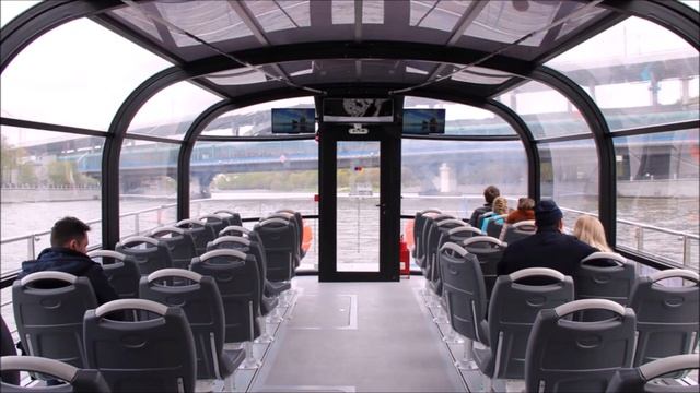 Электротрамвай Синичка спущен на Москва-реку, но для чего? смотреть онлайн