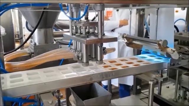 Порционная фасовка и упаковка мёда по  15-20 гр. на автомате блистерной машине АТД4 от Криуспак