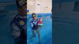 Мастер класс // Упражнения с мячом на занятиях плаванием для грудничков и дошкольников