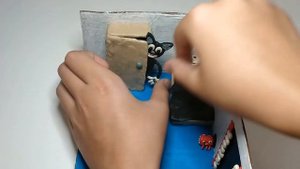 все монстры Тревора Хендерсона в одной комнате / монстры из пластилина