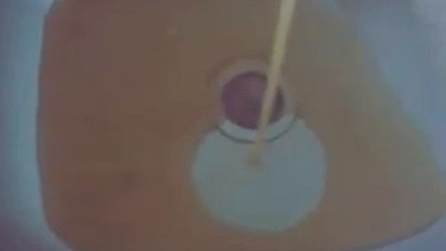 Вот какая вода бежит из крана в городе Лисичанске смотреть онлайн