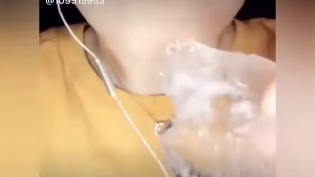 Попробуй не залипнуть // Люди жрут // Кристина Раева смотреть онлайн