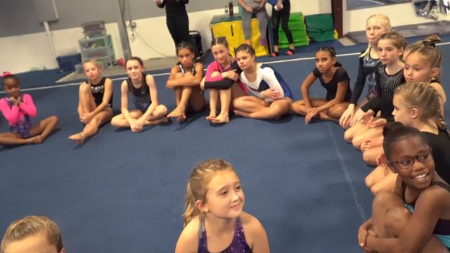 Coach Life: Perfect 10 Bar Routine!?| Rachel Marie смотреть онлайн