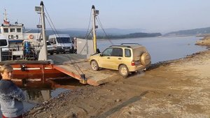 Паром через реку Витим