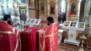 Молебен с акафистом Женам-Мироносицам в Свято-Успенском кафедральном храме